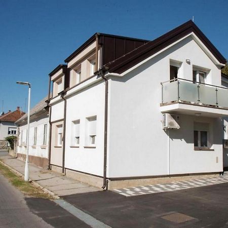 Apartmani Oaza Daruvar Cameră foto